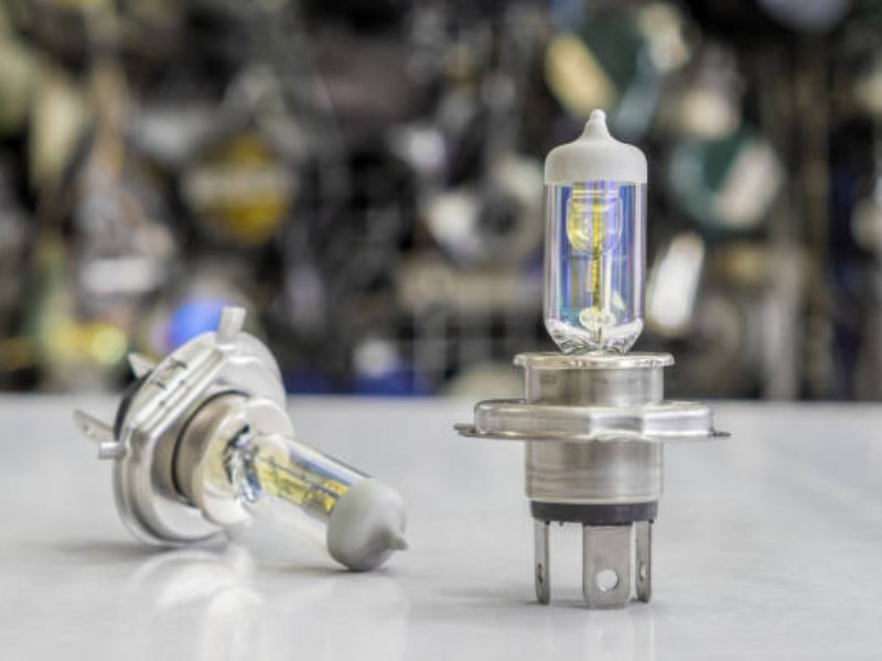 H7 LED bulbs for cars work differently than halogen bulbs.